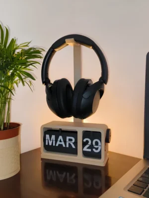 Retro Flip Calendar with Headphone Stand